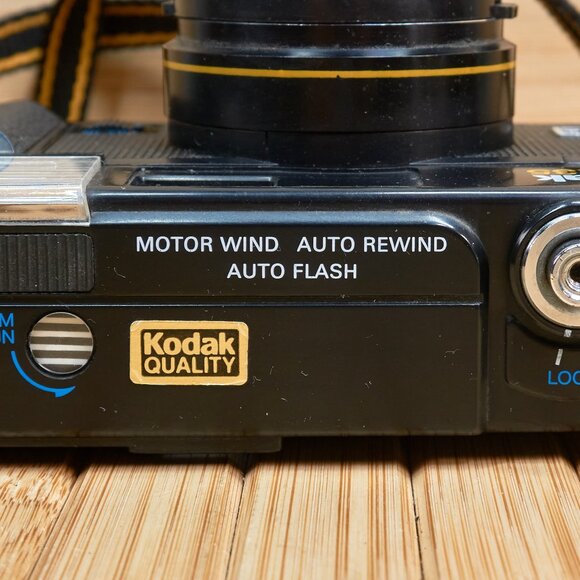 Vintage Kodak VR35 K6 35mm Point-and-Shoot Film Camera - Picture 6 of 9